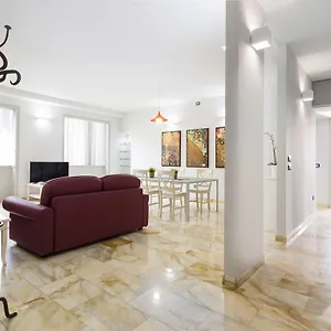 Primopiano - Rg12 Appartement