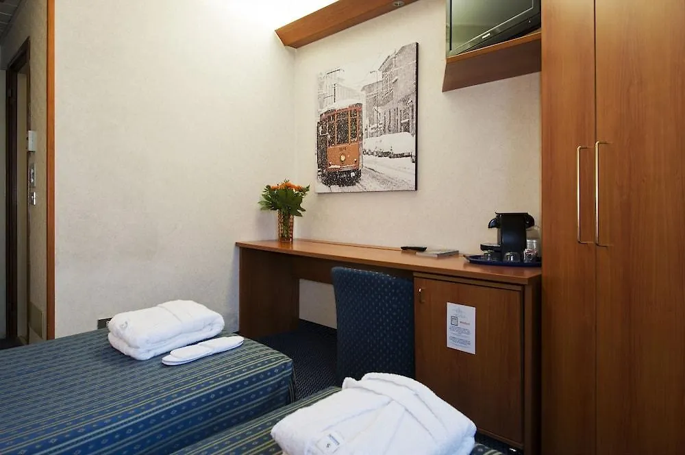 Hotel Mec Mediolan 3*,  Włochy