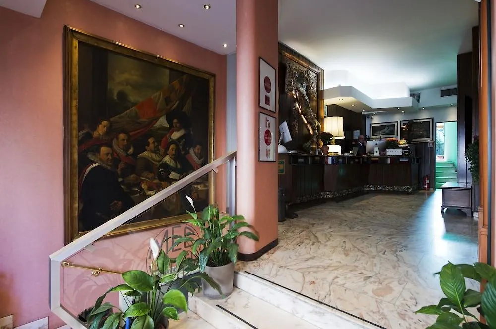 Hotel Mec Milan