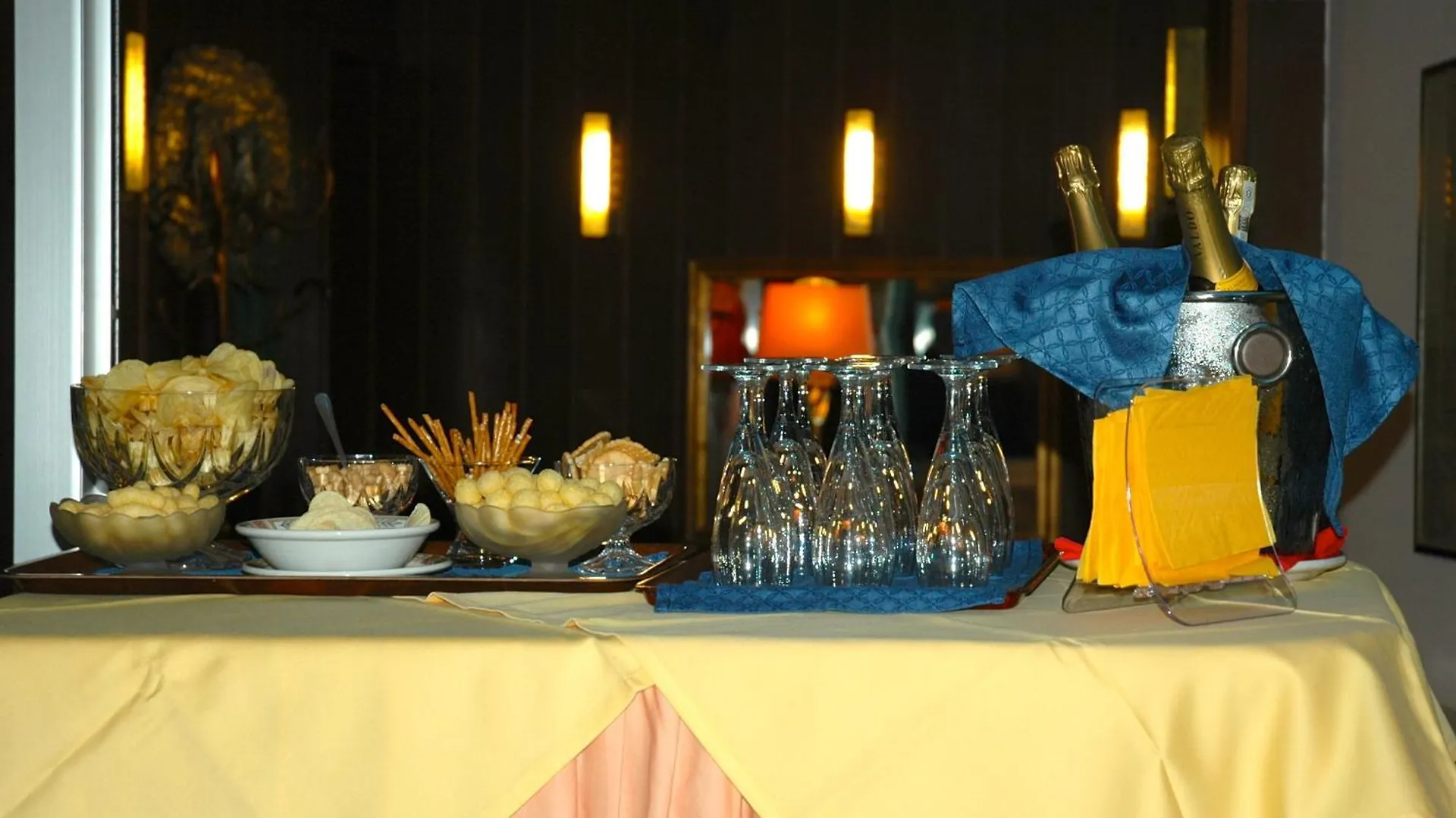 Hotel Mec Milan